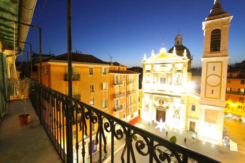 ROSS 5- F2, LUMINEUX, BALCON, LOFT, CLIM, Vieux-Nice, Nice (fotografie 8)
