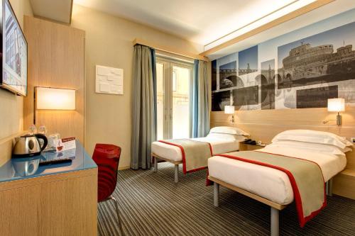 iQ Hotel Roma - image 3