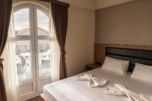 Hotel Crnogorska Kuća - image 9