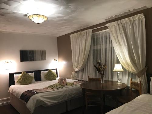 Acorn Lodge Guest House - image 14
