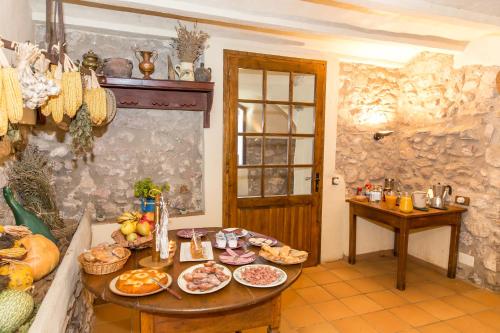 طعام و مشروبات, Turismo Rural Can Massot in Darnius