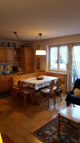  Giulia's home, Pension in Ziano di Fiemme