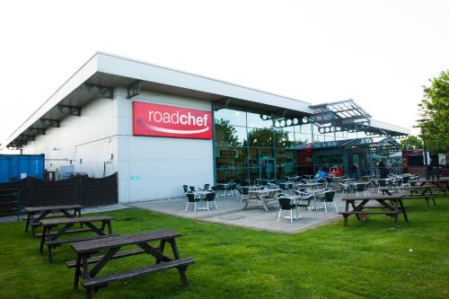 Days Inn Tewkesbury - image 13