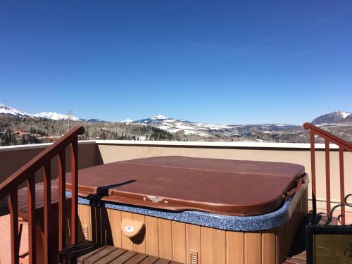 Franz Klammer 2 Bedroom by Luxury Mountain Destinations photo 4