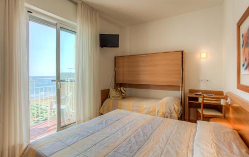 Hotel Ancora - image 14