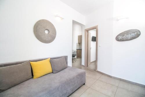 2 bedrooms, 4 beds