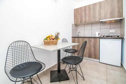 Hillside Studios & Apartments, Faliraki (photo 8)