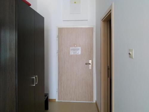Happy Place Apartments Privilege - image 3