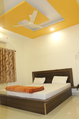 Hotel Radhika Inn