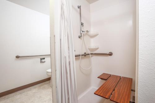 Travelodge by Wyndham Deer Lodge Montana - image 3