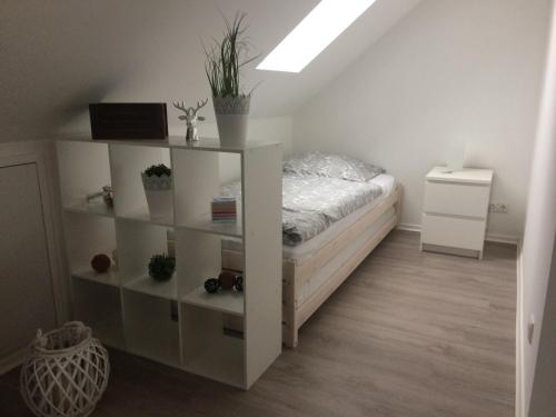 Haus Willi - kleine & schnuckelige Ferienwohnung in Ortenberg mit WLAN Balkon Parkplatz - neu & sauber & gemütlich