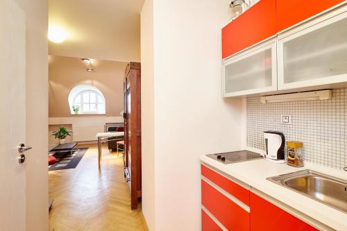 Prague Letna Apartments - image 4