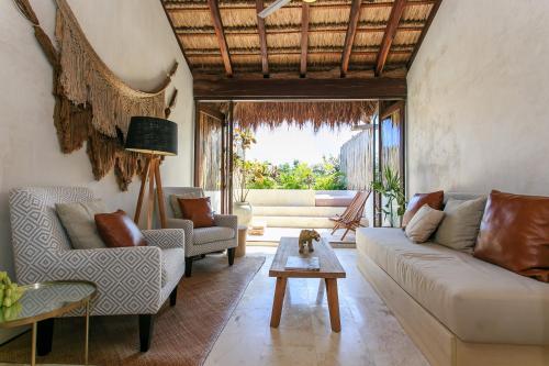 Eco-chic Design Condos Wrapped in Nature's Elements by Stella Rentals - image 4