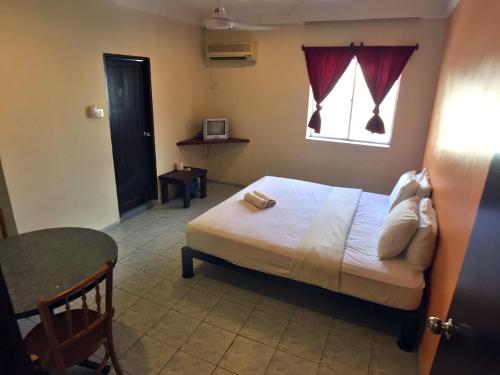 room detail thumbnail 1