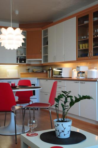 Aliisa's Apartment 2