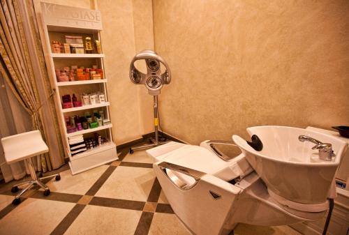 120293518 Multi Grand Pharaon Hotel