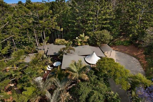 Exterior view, Azabu Retreat and Spa in Byron Bay Surroundings