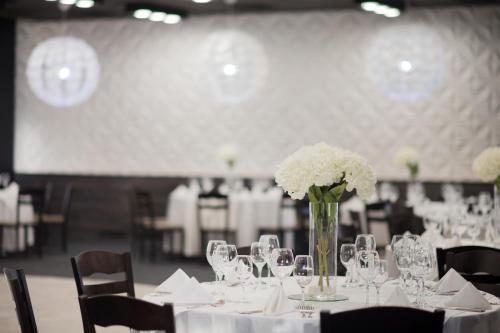 Grand Hotel Shumen - image 4