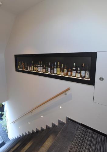 Golden Tree Hotel - image 2