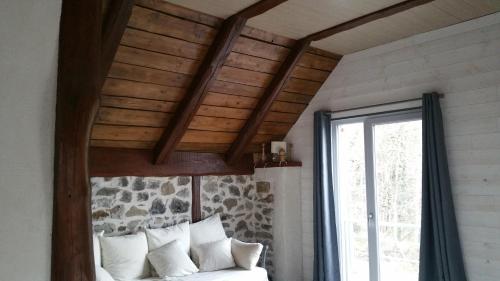 Gîte très lumineux (Gite tres lumineux) in Orcival