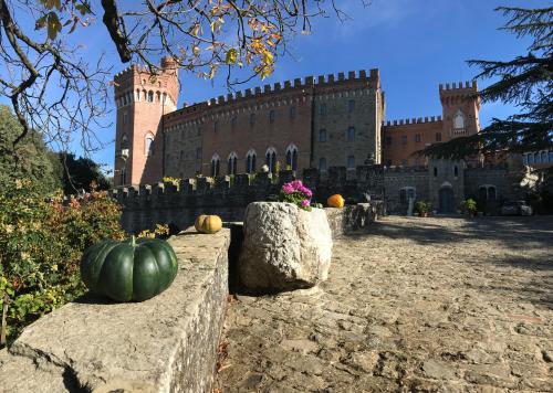 Castello di Valenzano - Hotel - Arezzo
