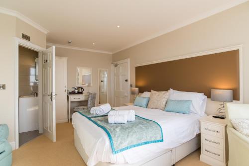 No 46 Marine Terrace - image 4