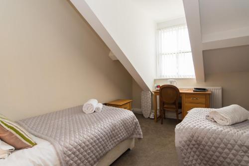 No 46 Marine Terrace - image 14