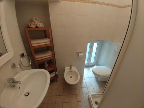 Sea Apartment - image 3