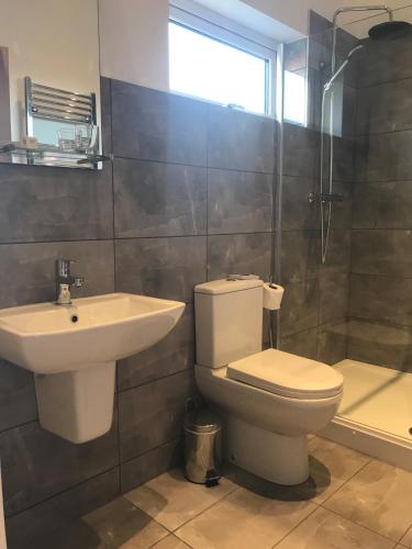 Oakwood Farm Mews Chester - image 13