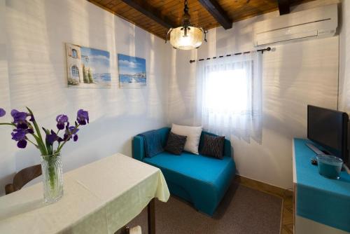 Five-Bedroom Holiday Home image 2