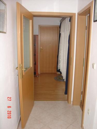 Apartments with a parking space Sveti Filip i Jakov Biograd - 13225 - image 6