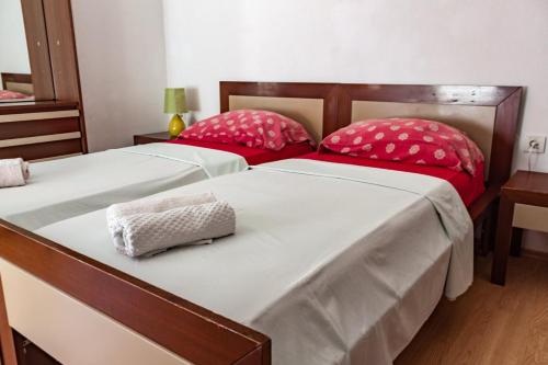  Triple Room Pag 13355b in 23250 Pag