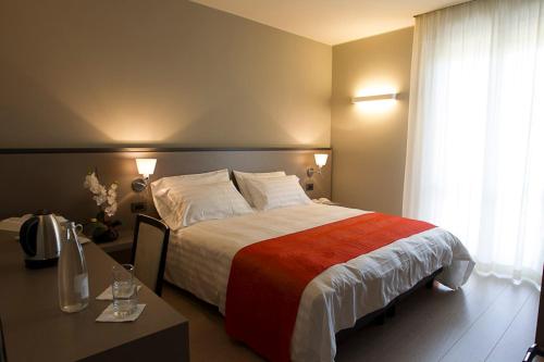  Zara Rooms & Suites, Unterkunft in Suzzara