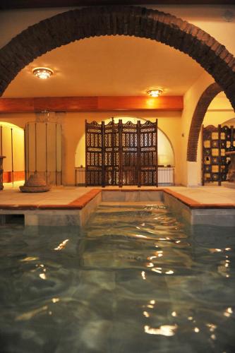 Karsto avotu baseins, La Molinilla Apartamentos y Hammam in Linares De La Sjerra
