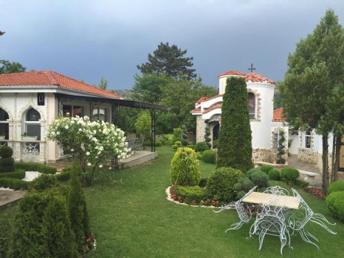 Viesnīcas āriene, Villa St. Michael in Madara