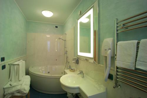 West Florence - image 5