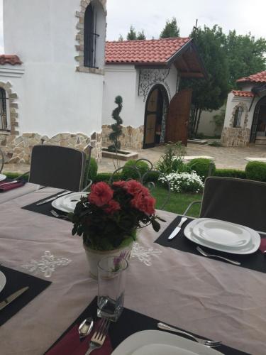 Ēdiens un dzērieni, Villa St. Michael in Madara