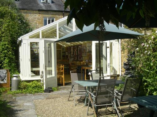 Exterior view, Montacute Country Tearooms B&B in Montacute