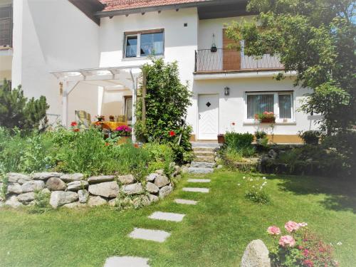 Viesnīcas āriene, Ferienwohnung Arnold in Erbendorf
