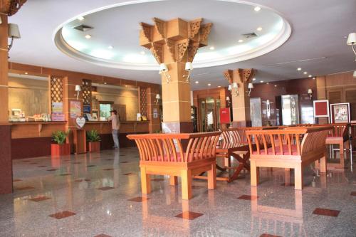 Lobby, Dhevaraj Hotel in Nan