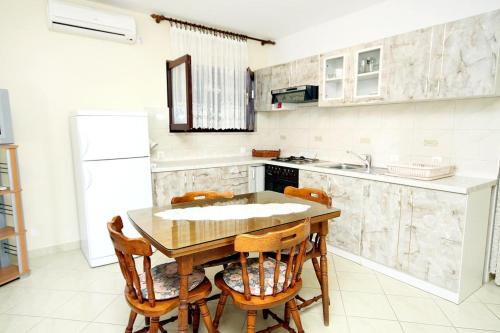 Apartments by the sea Brgulje Molat - 6241 - image 6