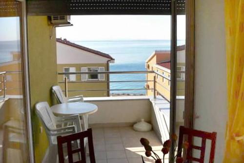 Apartments by the sea Kozino, Zadar - 5755