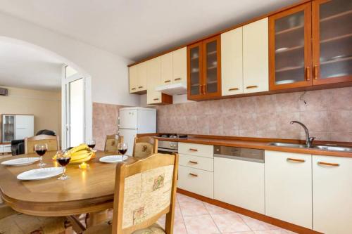 Apartments with a parking space Kastel Stari, Kastela - 11571, Kaštela (zdjęcie 7)