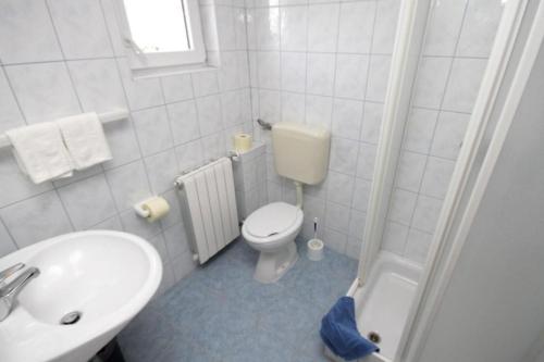 Rooms with a swimming pool Peroj, Fazana - 2235, Peroj (foto 4)