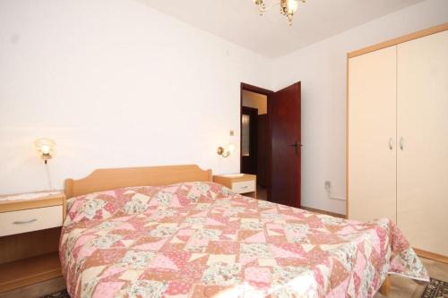 Apartments by the sea Rukavac, Vis - 2411