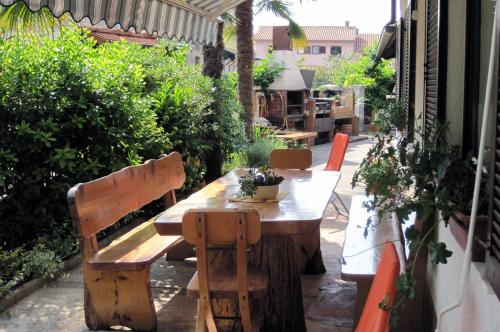 Family friendly apartments with a swimming pool Paolija Novigrad - 2541 - image 7