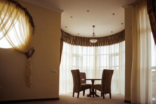 Warszawa Hotel in เชฟเชนคีฟสกืย ดิสตริก