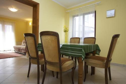 Apartments by the sea Brodarica, Sibenik - 4221