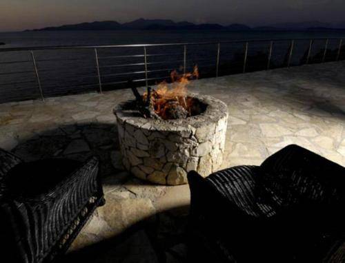 Emelisse Nature Resort                                                           in קלפוניה