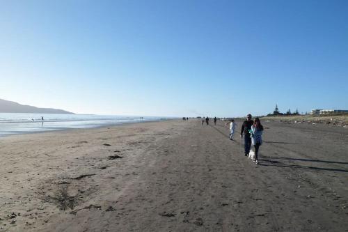 Dream Escape for 2 - Accommodation - Paraparaumu Beach